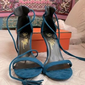 LuLus Boutique Dark Teal Wrap heels Size 7.5